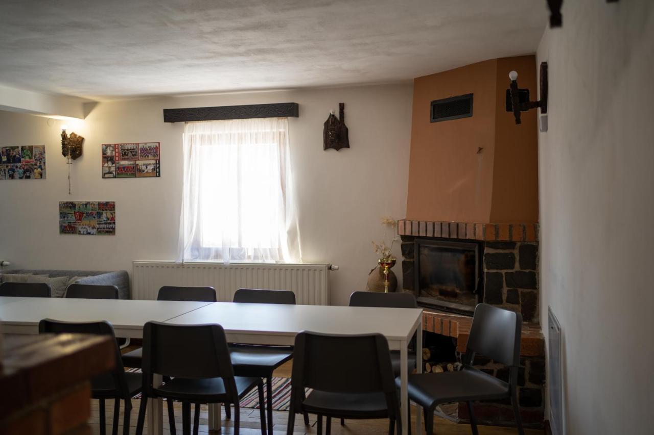 3A Guest House Sicasău Esterno foto
